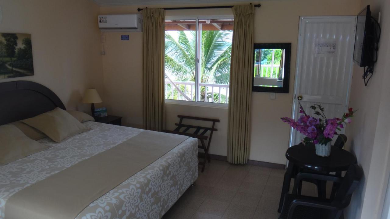 Hotel Posada Del Mar Fresh Water Bay Экстерьер фото